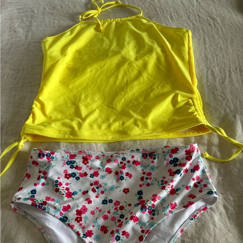 Vibrant colours Tankini